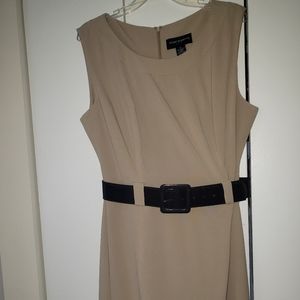 Tan sleevless dress